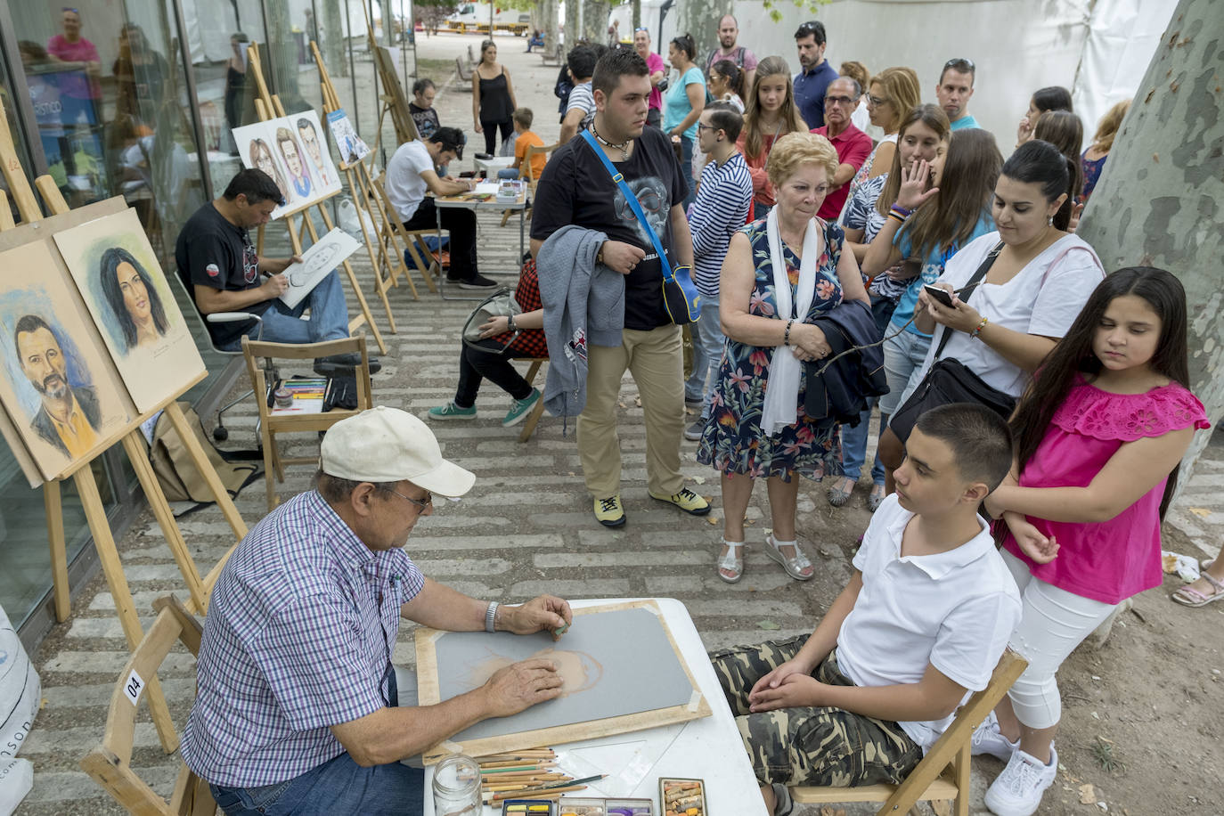Fotos: Caricaturistas en la Acera de Recoletos