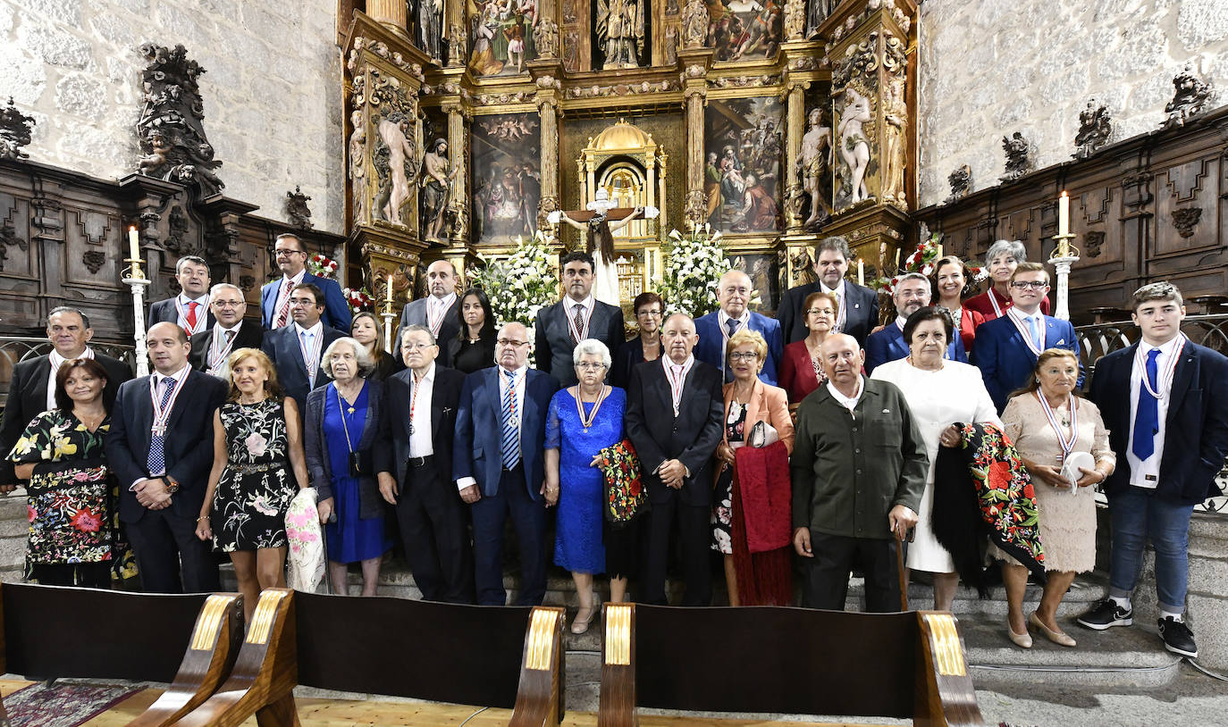 Fotos: Ofrenda de flores al Santísimo Cristo del Caloco en El Espinar