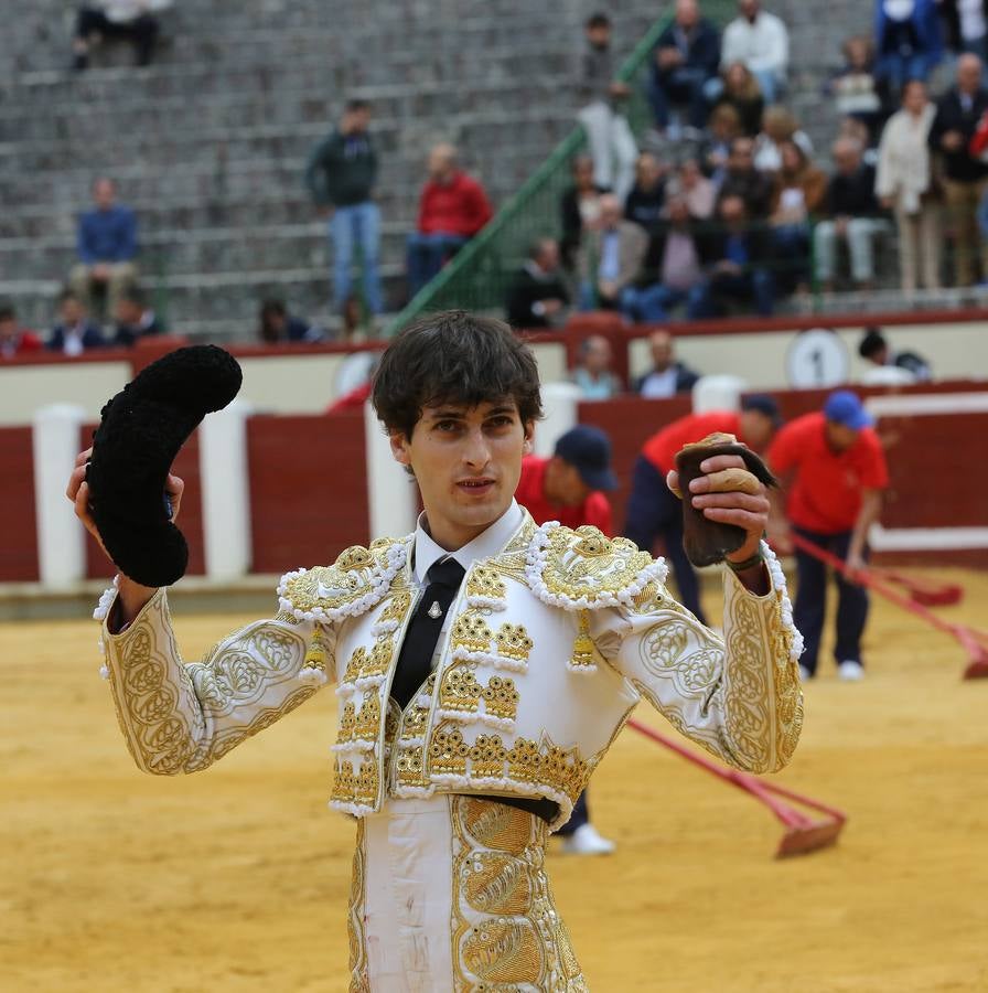 Con toros de la ganadería Torrealba para Marcos, Antonio Grande y Fernando Plaza