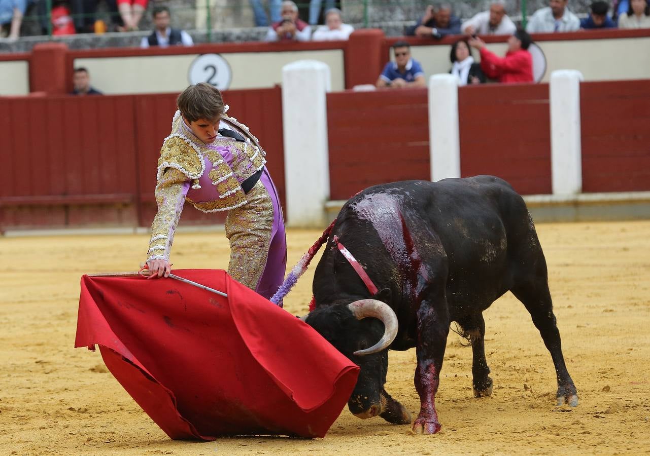 Con toros de la ganadería Torrealba para Marcos, Antonio Grande y Fernando Plaza
