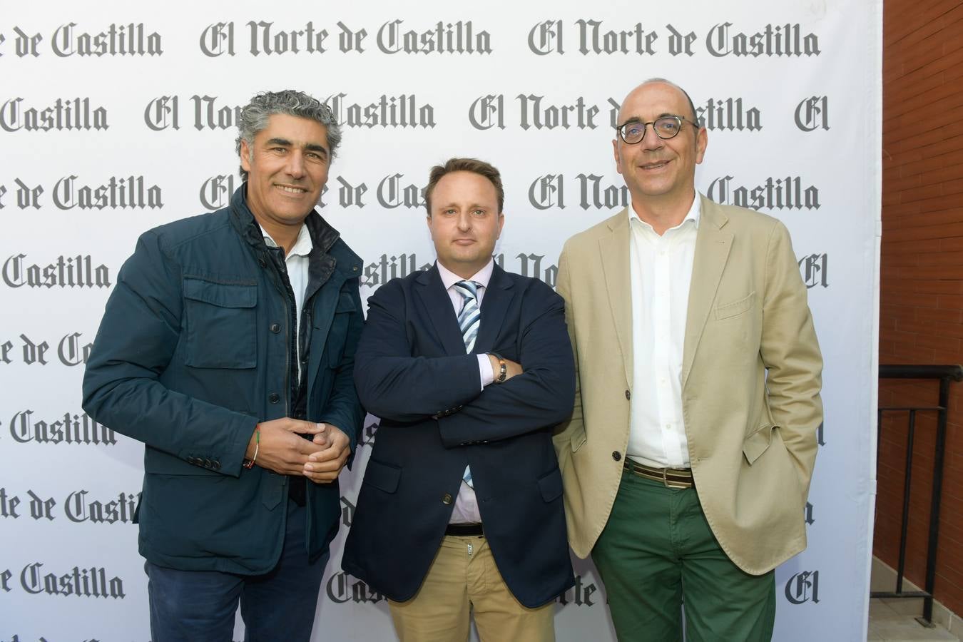 Alberto Plaza (alcalde de Simancas), junto a Ignacio Mucientes y José Ignacio Velasco, del Colegio de Ingenieros Agrónomos de Castilla y León y Cantabria.