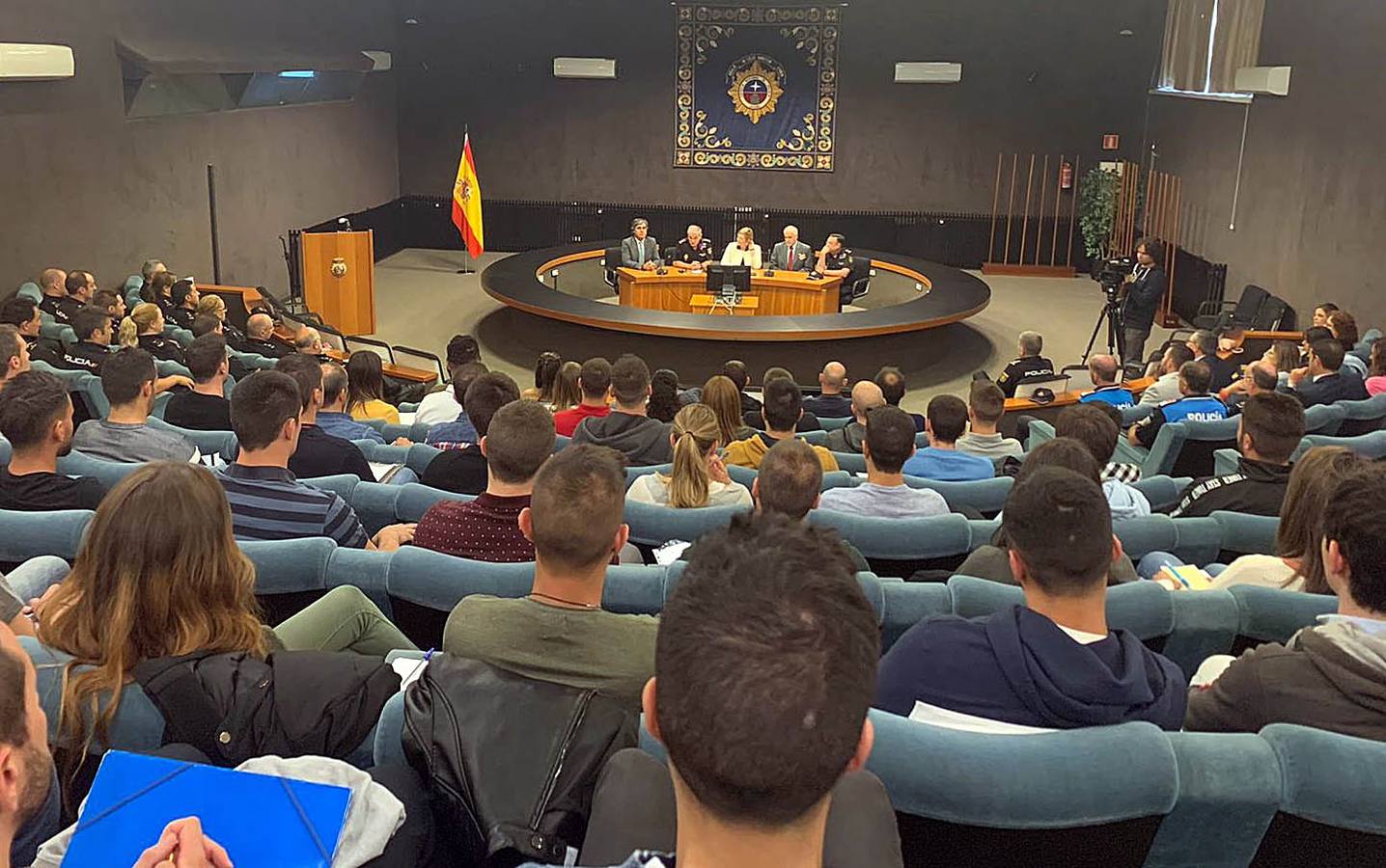 Sesenta futuros agentes inician en Ávila el Curso Básico de Formación extraordinario para policías locales.