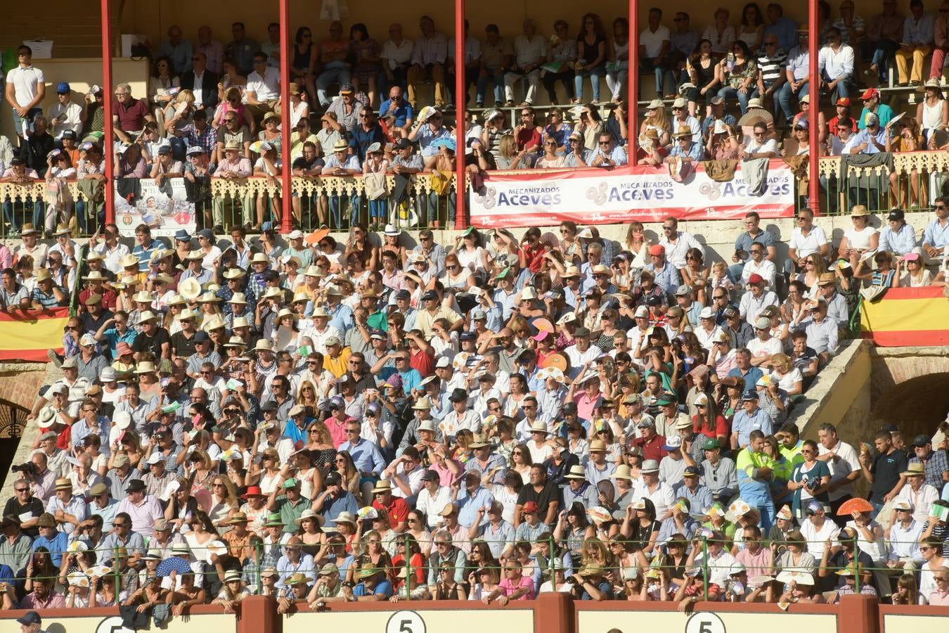 Con toros de la ganadería de Garcigrande, para Ponce, El Juli y Pablo Aguado