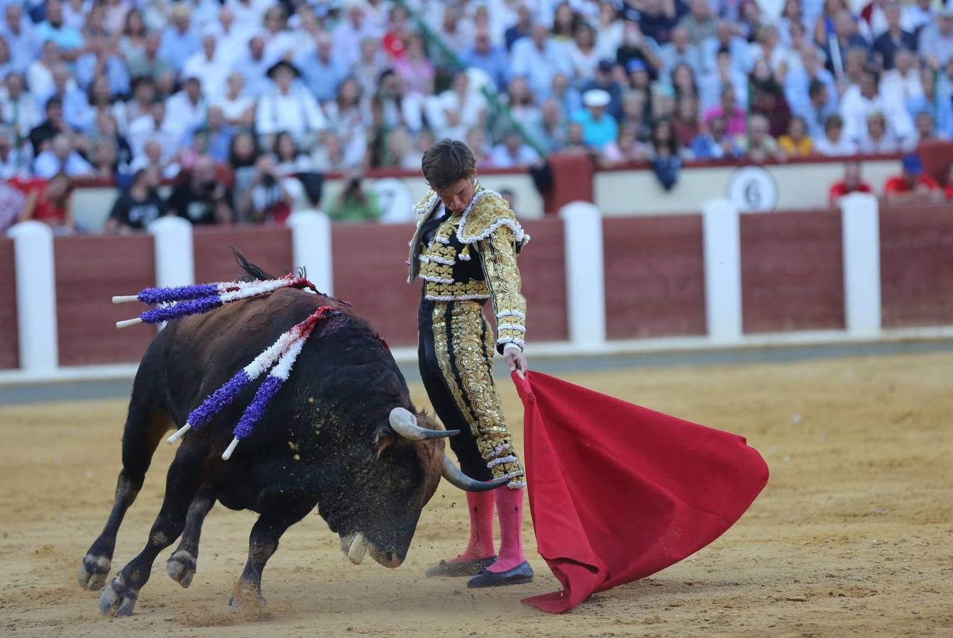 El Juli y Manzanares cortaron una oreja cada uno, y Ponce se fue de vacío