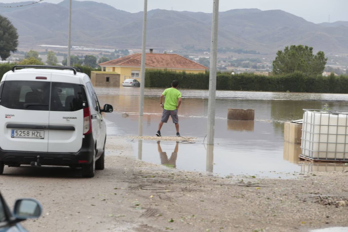 El temporal sigue sin dar tregua, se extiende a más provincias y este sábado se ha cobrado la séxta víctima mortal.