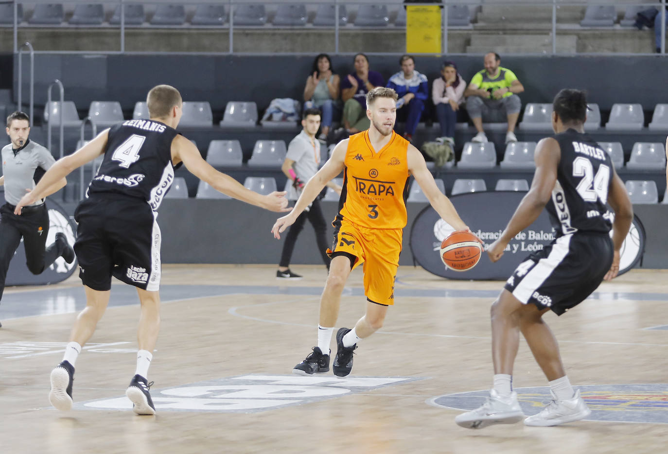 El Carramimbre Valladolid gana la semifinal al Palencia Baloncesto. 