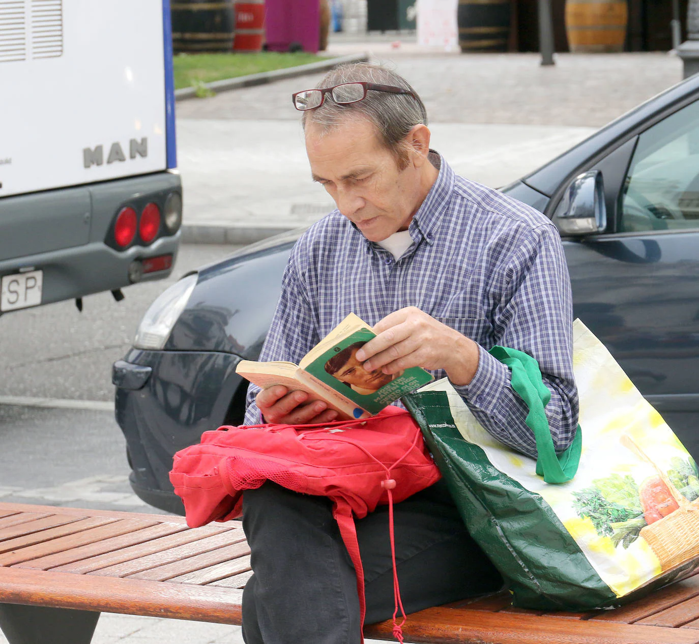 Fotos: Intercambio de libros pasado por agua