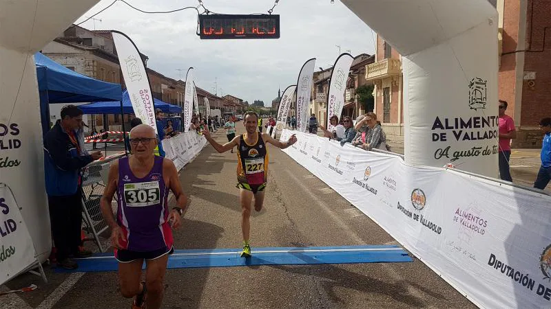 Fotos: Más de 300 atletas participan en la carrera &#039;Corriendo entre viña&#039; de Rueda