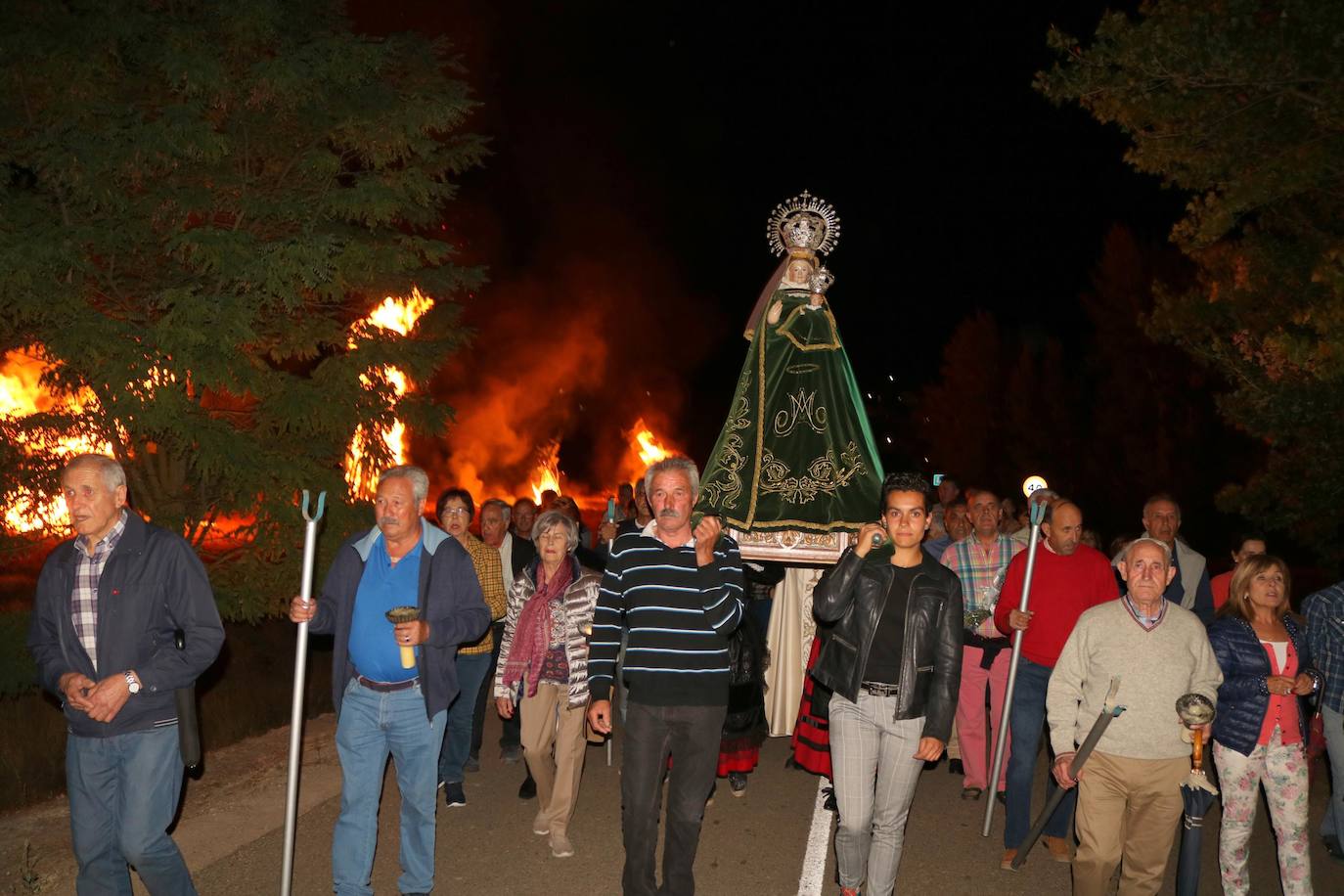 Procesión de las Hogueras en Palenzuela.