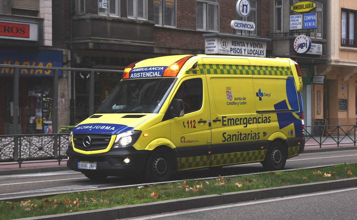 Ambulancia de los Servicios de Emergencia del 112. 