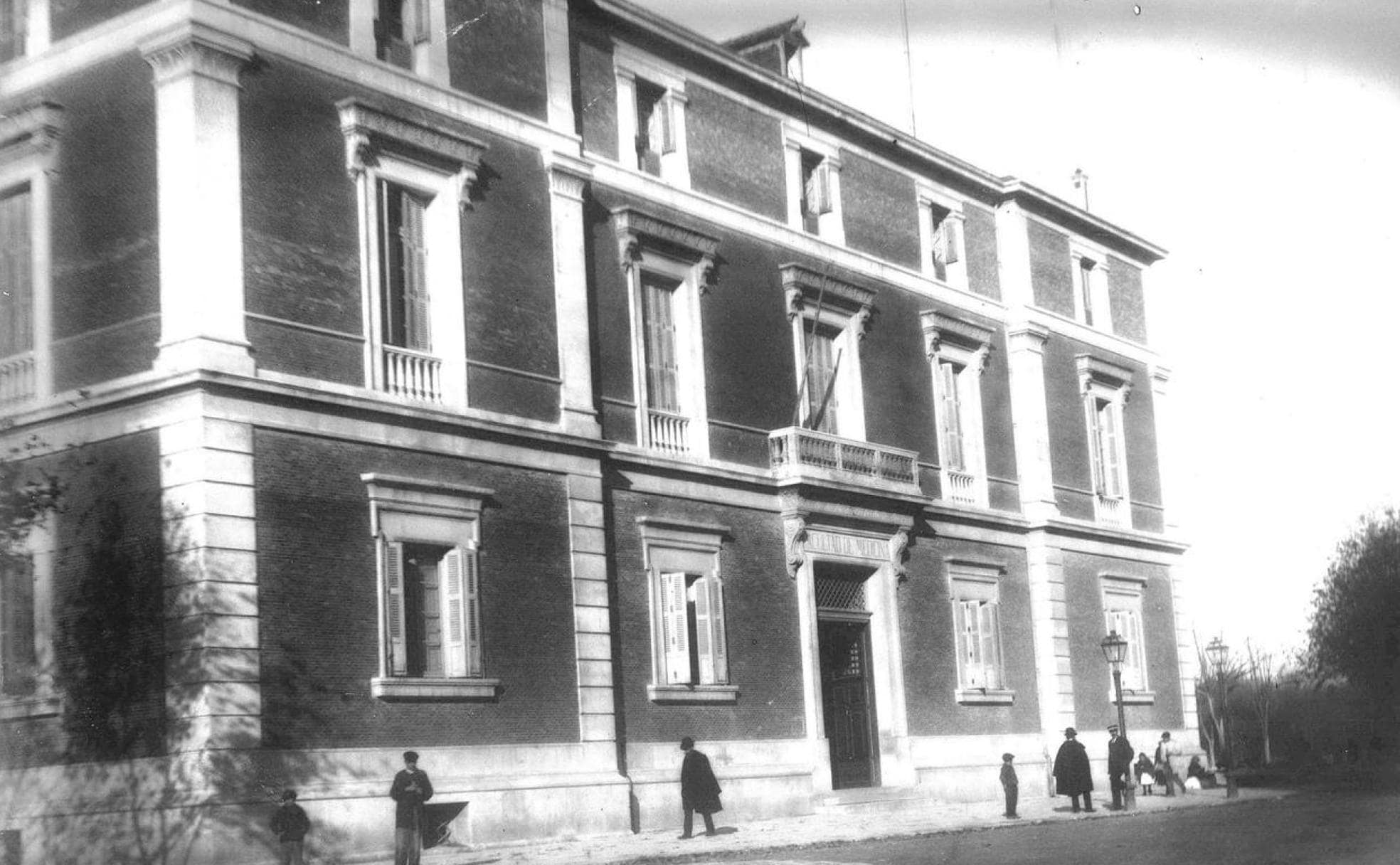 Edificio de la Facultad de Medicina a principios del siglo XX.