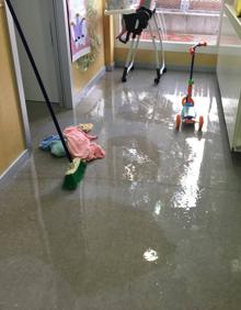 Imagen secundaria 2 - Daños en el edificio de las Cortes, en una persiana de Las Villas y en una escuela infantil municipal de Parquesol.