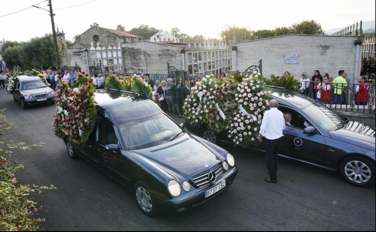 Funeral por las tres víctimas del crimen de Valga. 