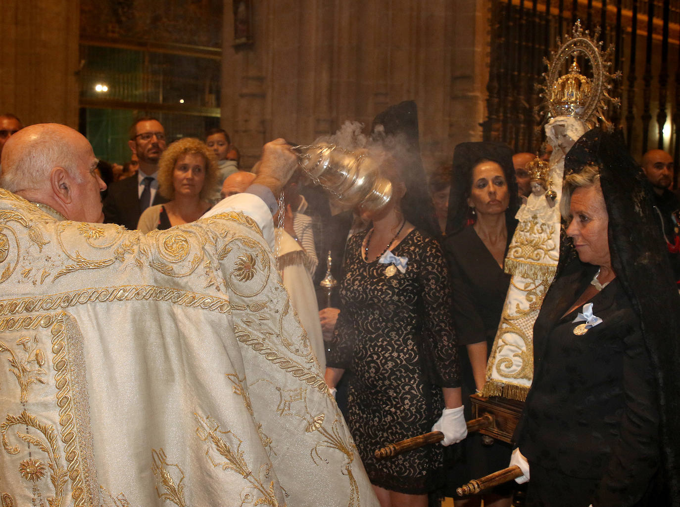 Fotos: La Virgen de la Fuencisla ya está en la Catedral