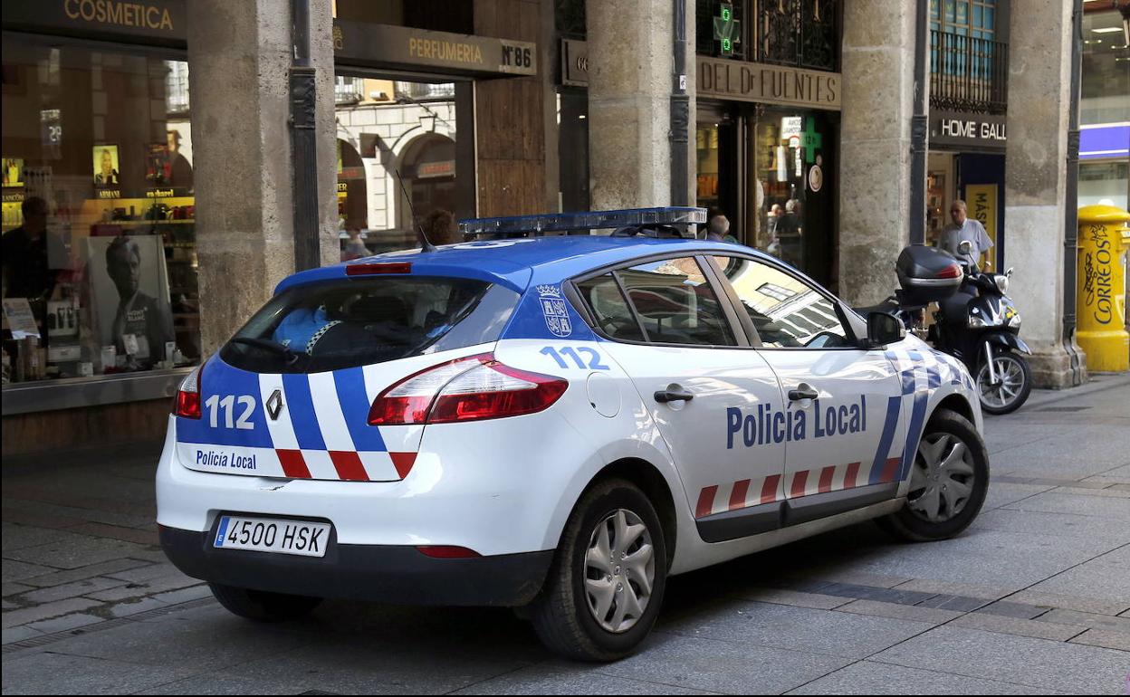 Coche de la Policía Local de Palencia.