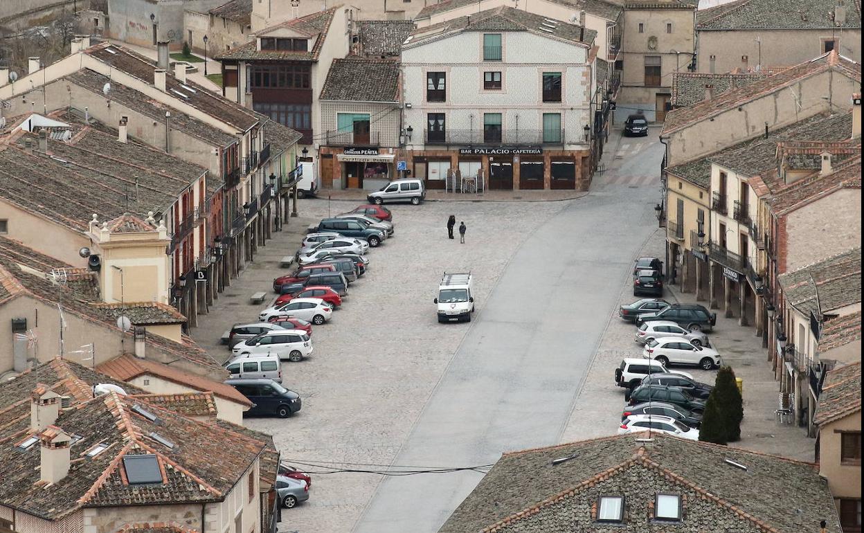 Vista de la plaza de España de Turégano. 