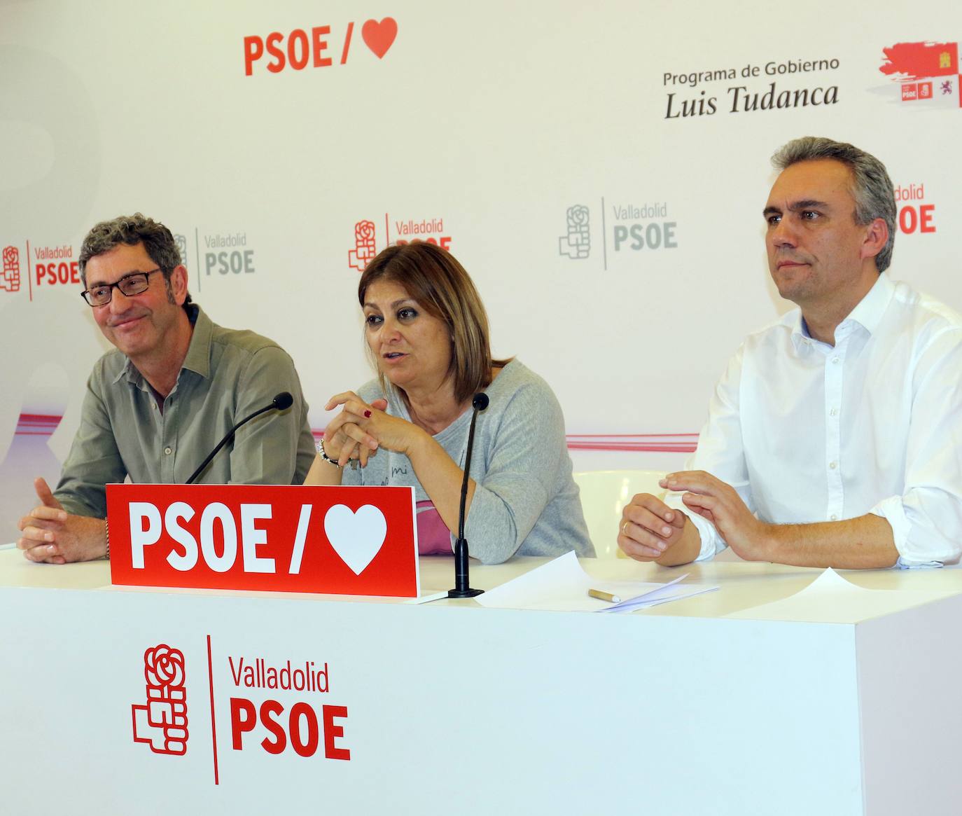 Manuel Escarda junto con Teresa López, secretaria provincial en funciones. 