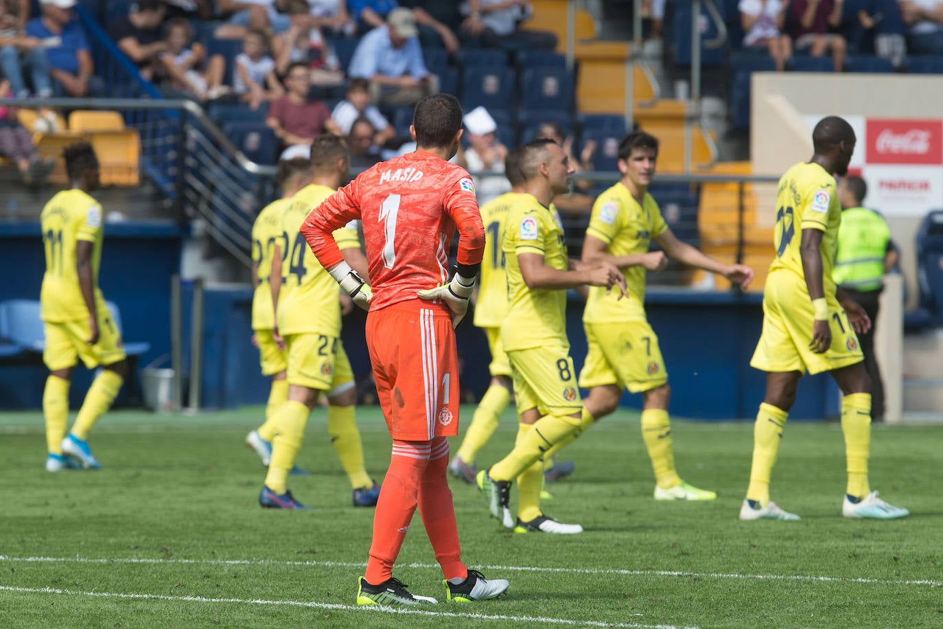 El Villarreal se llevó los tres puntos en juego (2-0) ante el Real Valladolid en La Cerámica en un duelo en el que la mayor ambición local, especialmente en la segunda parte, le dio sus frutos ante un rival que estuvo bien en defensa pero al que le faltó algo más en ataque.