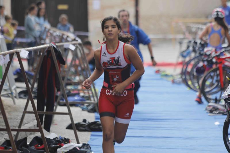Fotos: Un centenar de atletas desafían a la lluvia en Valbuena de Duero (1/2)