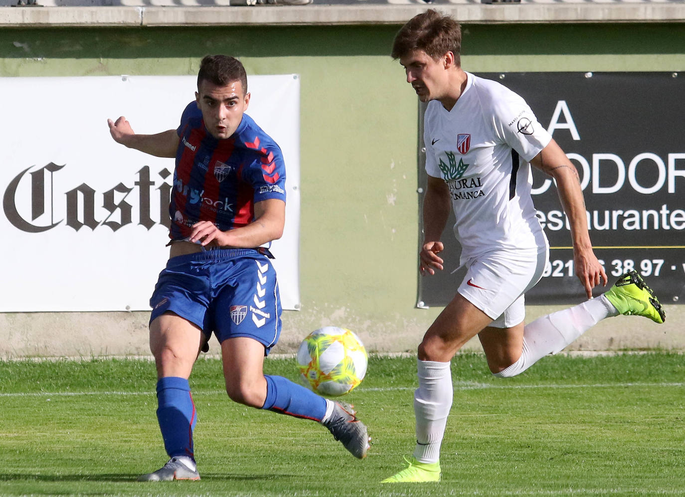 Encuentro entre la Gimnástica Segoviana y el Santa Marta.