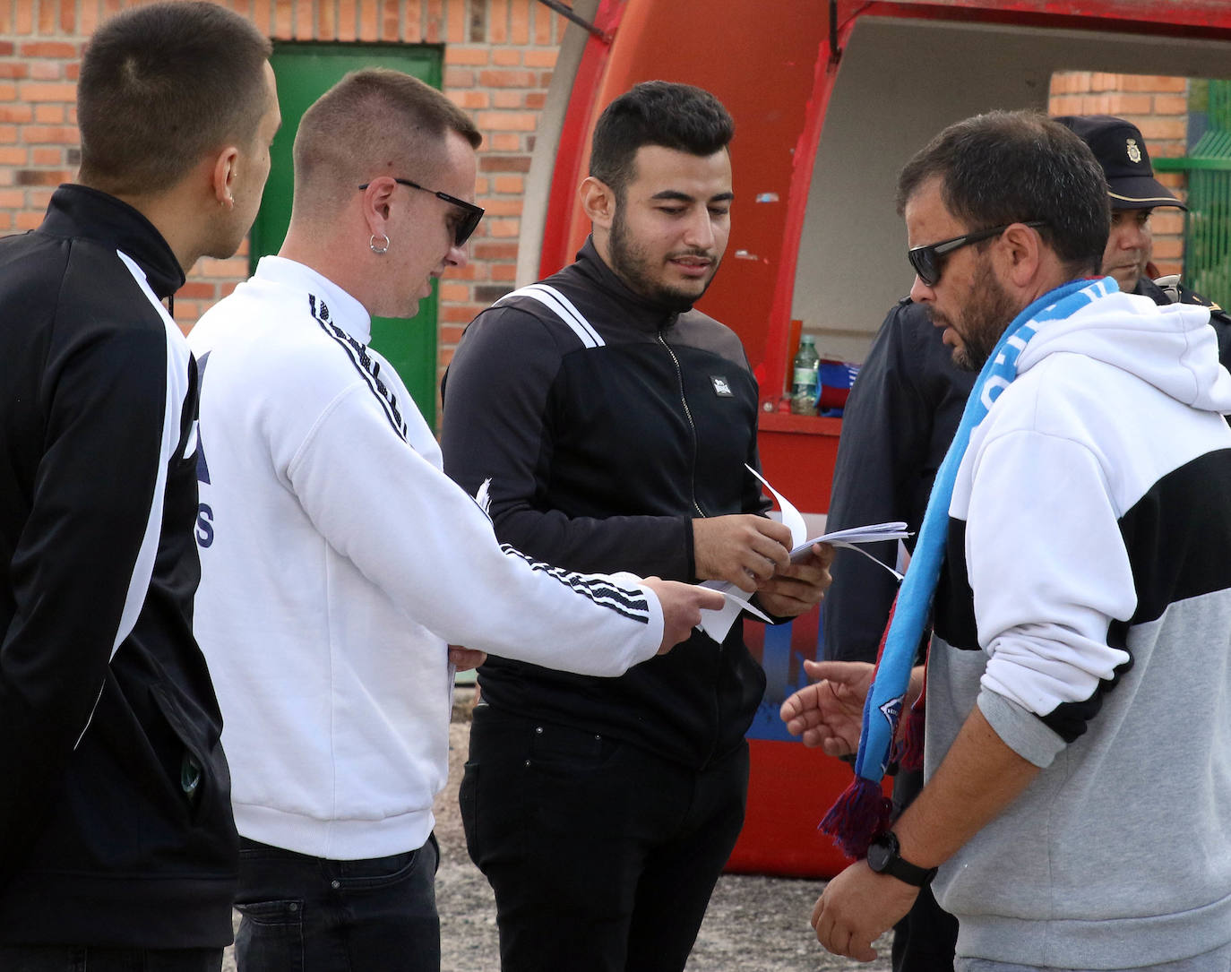 Encuentro entre la Gimnástica Segoviana y el Santa Marta.