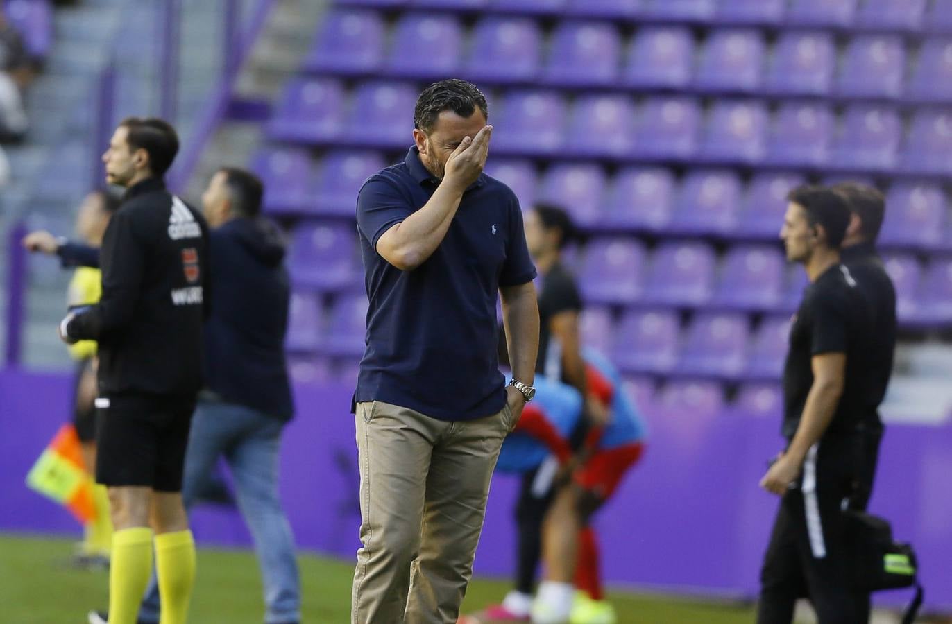 Óscar Plano adelantó al Real Valladolid después de una gran jugada llevada por Nacho, Guardiola y Toni Villa y empató Carlos Fernández