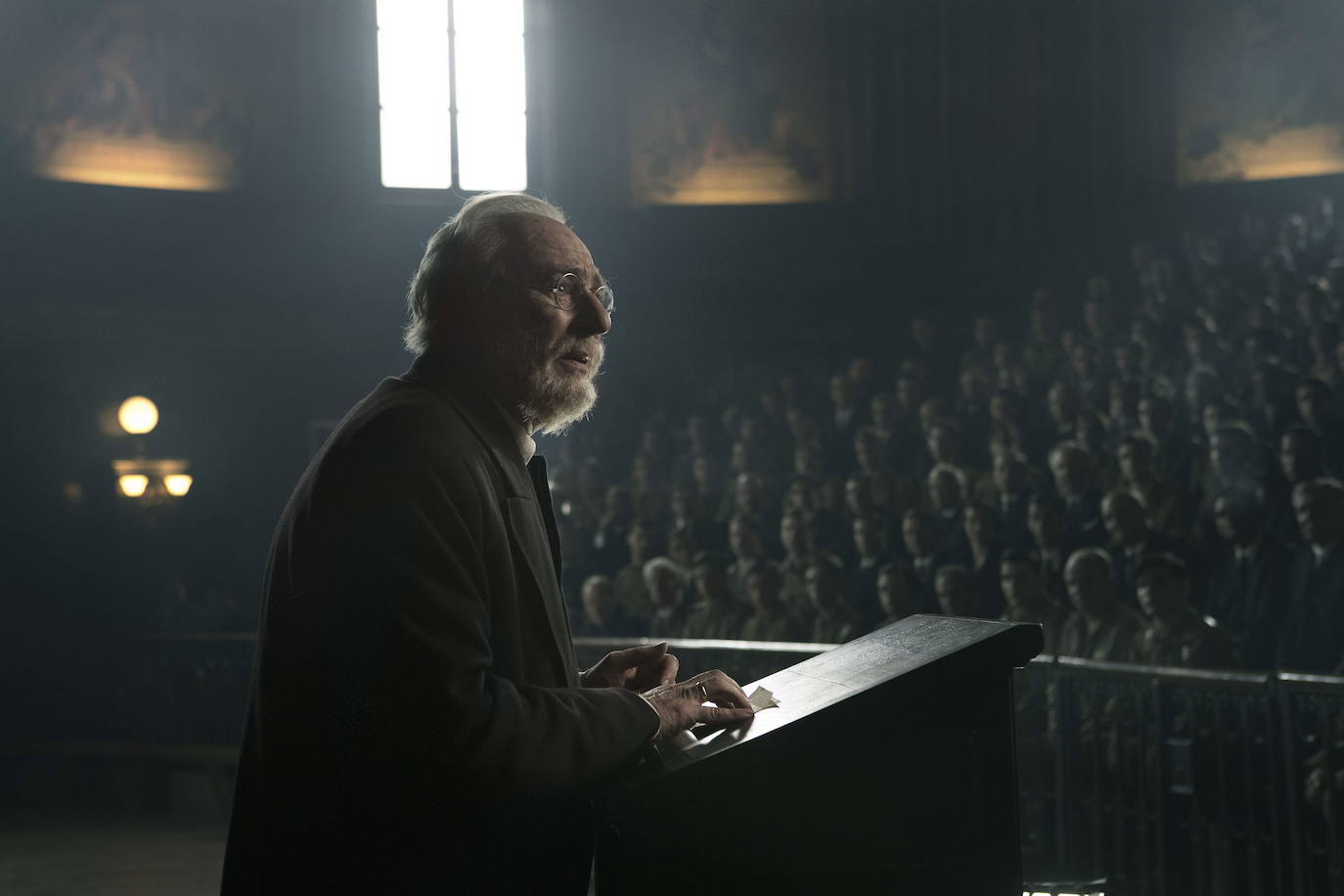 Elejalde intepreta a Unamuno, durante el discurso en el Paraninfo de la USAL. 