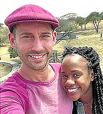 La pareja, en una fotografía tomada en Tanzania, antes del desastre.