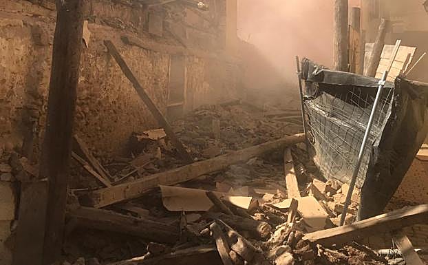 Momento en que la vivienda ha colapsado.