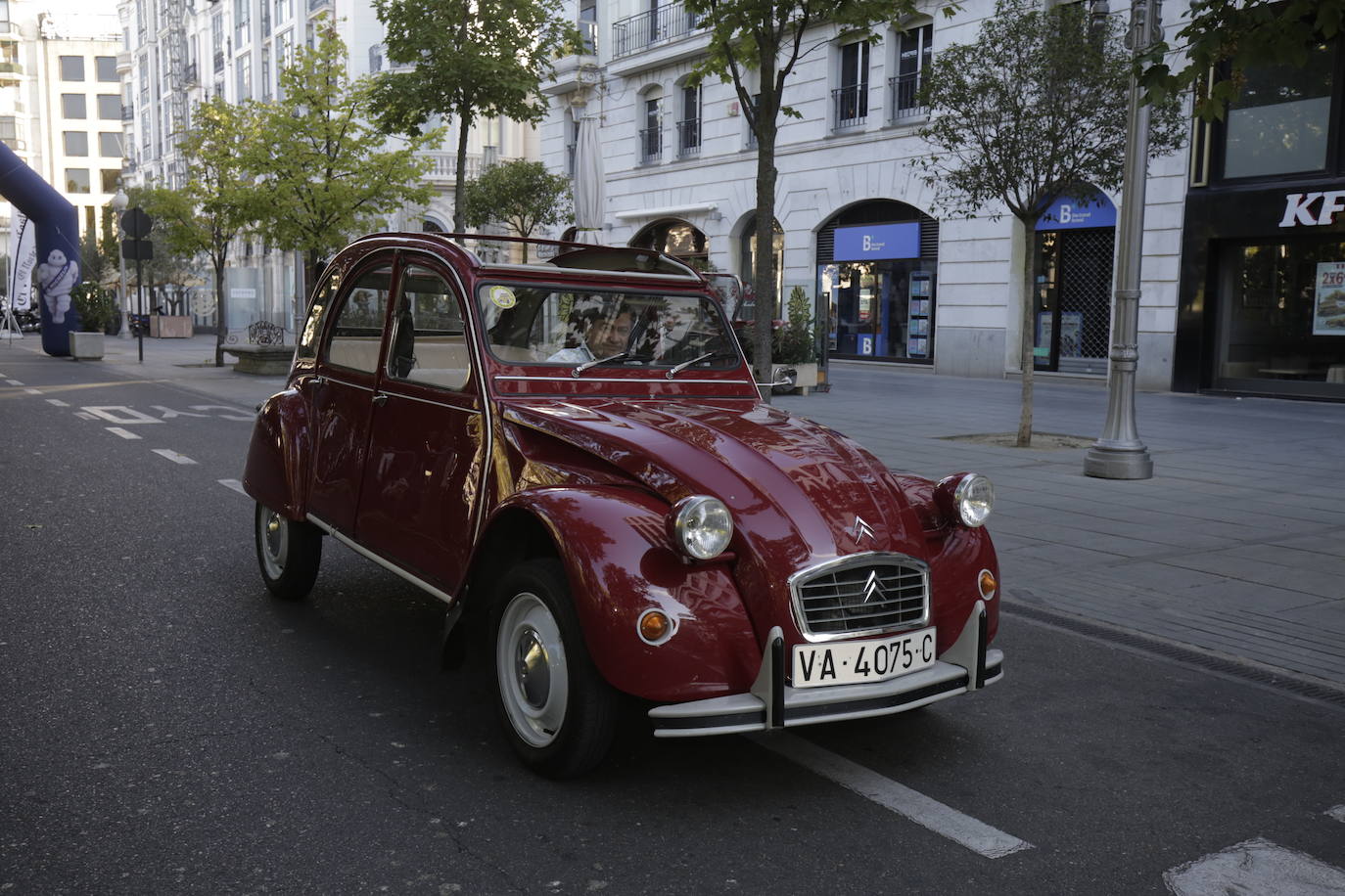 El Valladolid Motor Vintage celebra su séptima edición con récord de participación.
