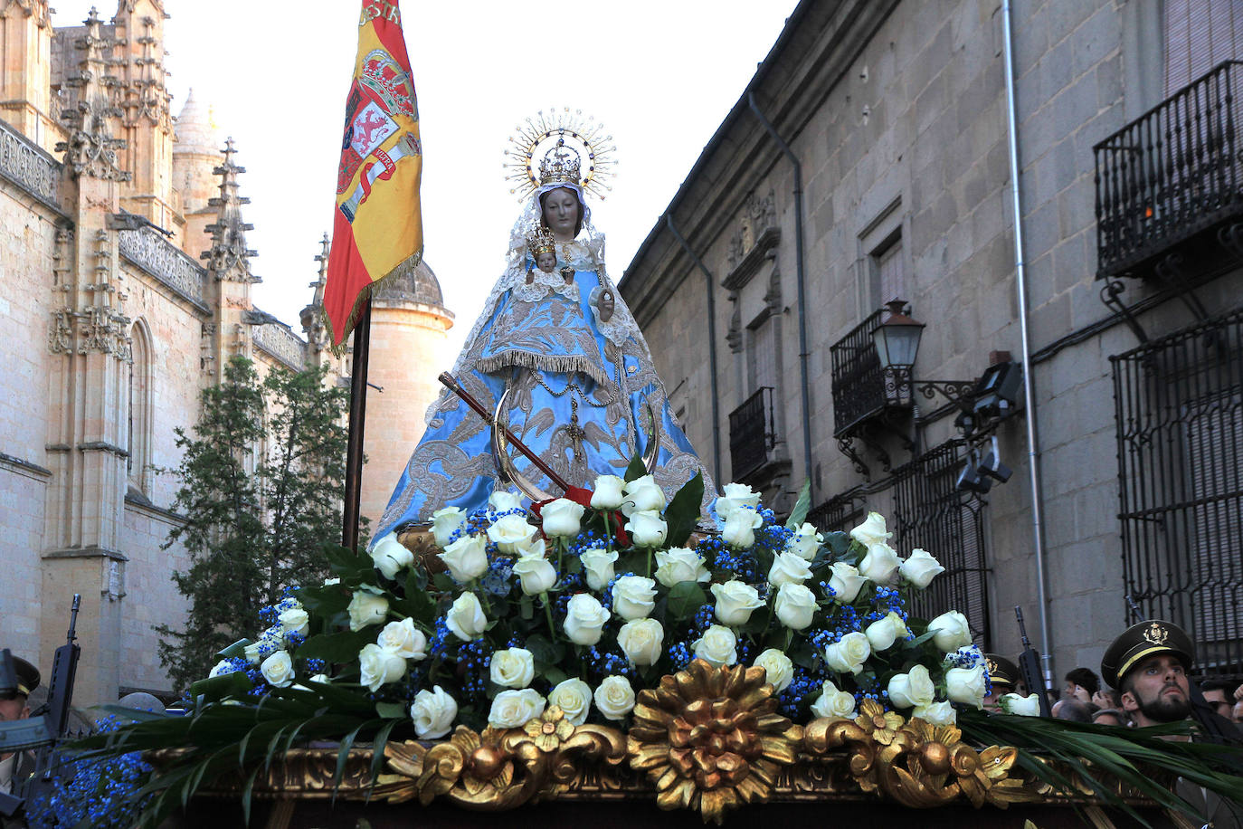 Finaliza la solemne novena de la patrona de Segovia, que ha sido acompañada por miles de segovianos en el traslado desde la Catedral