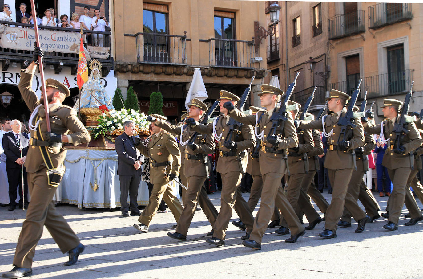 Finaliza la solemne novena de la patrona de Segovia, que ha sido acompañada por miles de segovianos en el traslado desde la Catedral