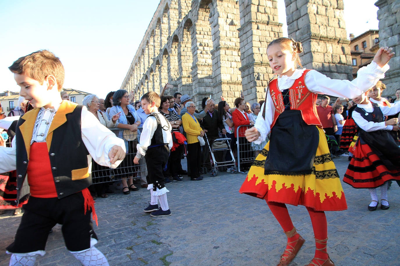 Finaliza la solemne novena de la patrona de Segovia, que ha sido acompañada por miles de segovianos en el traslado desde la Catedral
