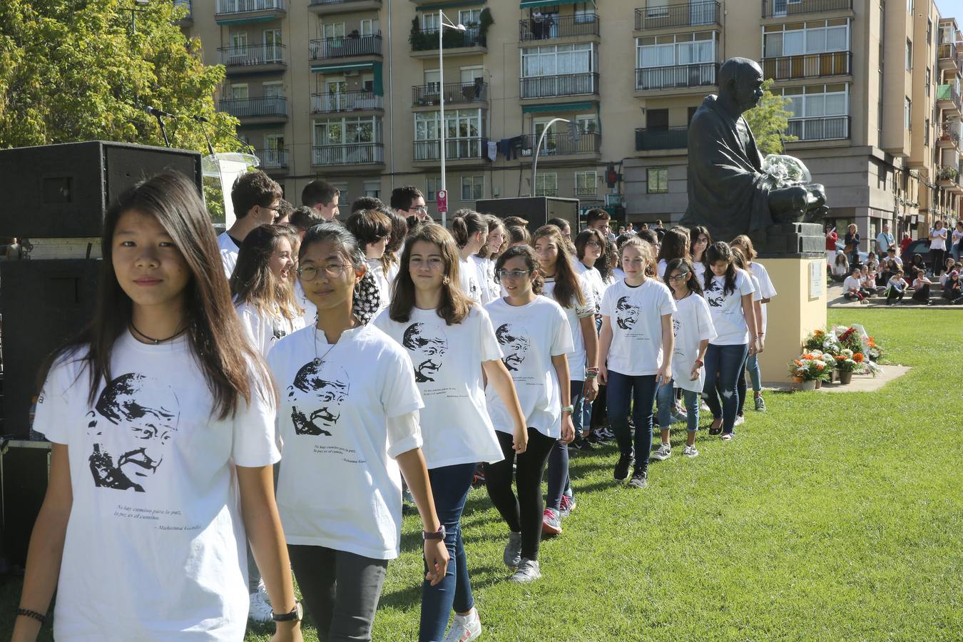 La ciudad se suma hoy miércoles a las celebraciones por el 150 aniversario del nacimiento de Mahatma Gandhi con conciertos, conferencias, danza y hasta un concurso de discursos
