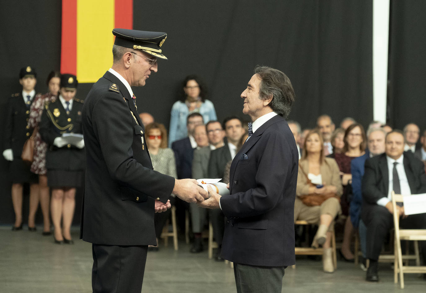Celebración de los Ángeles Custodios, patrón de la Policía Nacional. 