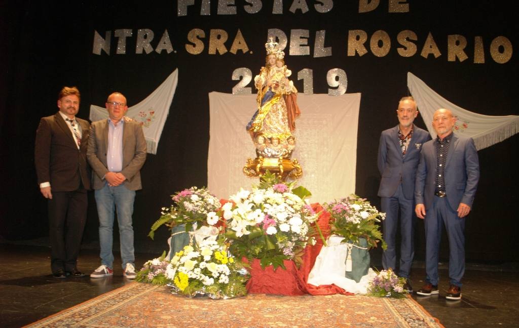 Fotos: Presentación de la nueva imagen de Nuestra Señora del Rosario en Mojados