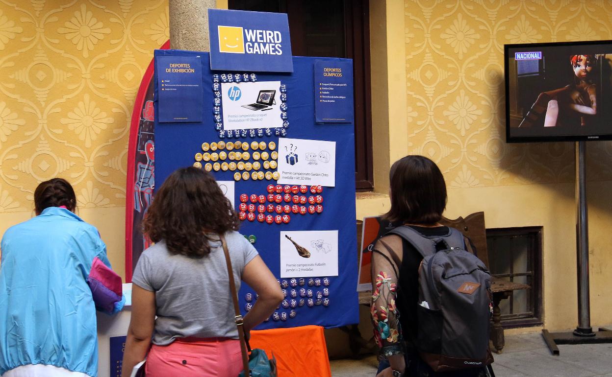Panel en el interior del Palacio de Quintanar. 