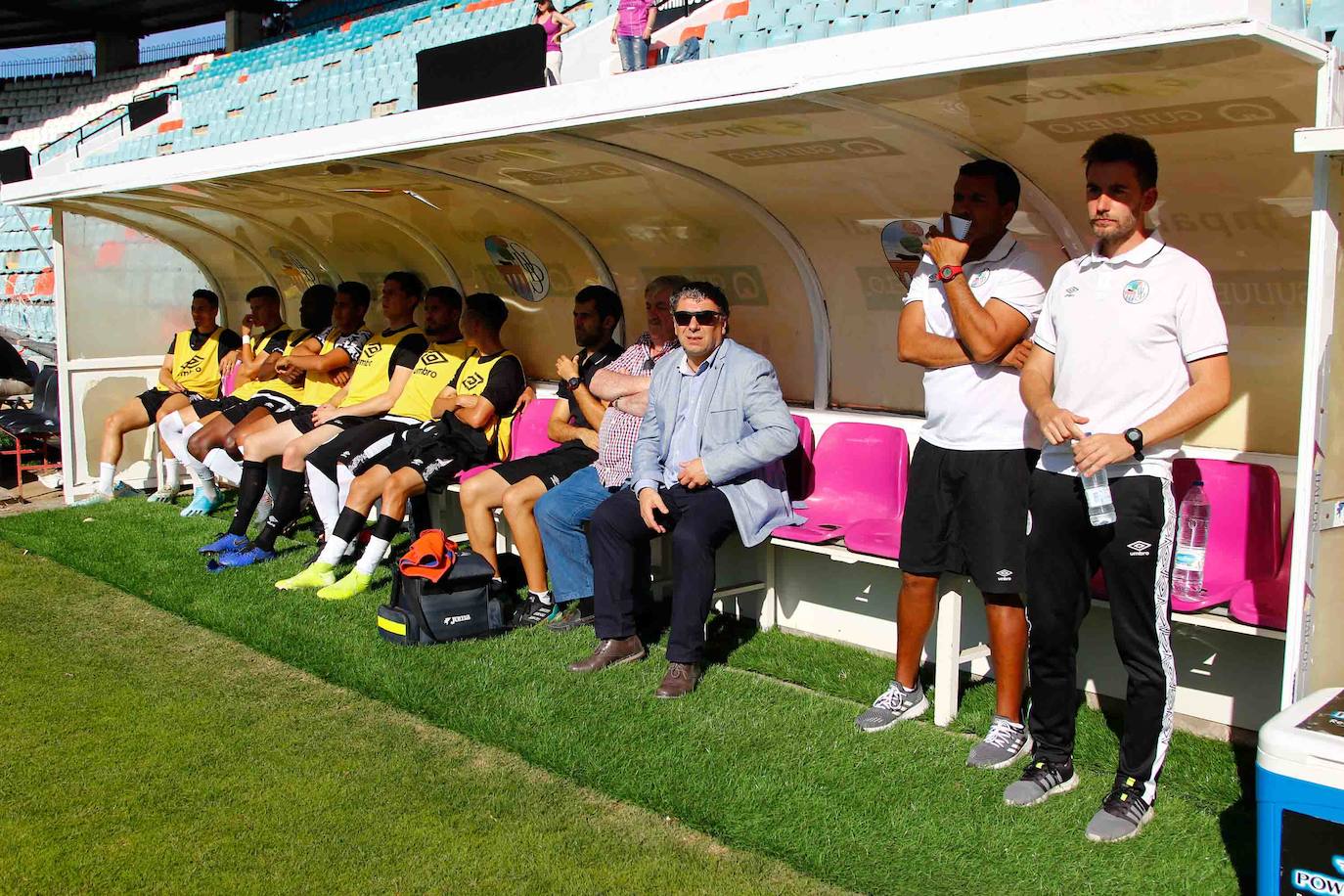 Los jugadores del Salamanca CF UDS y Unionistas. 