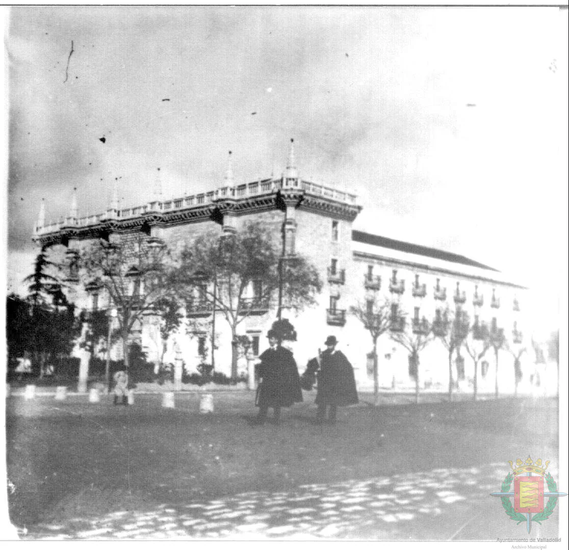 Fotos: Estampas del Valladolid antiguo (XX): el Palacio de Santa Cruz