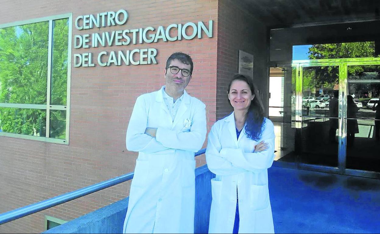 Javier Robles Valero y Sandra Blanco Benavente, investigadores del CIC. 