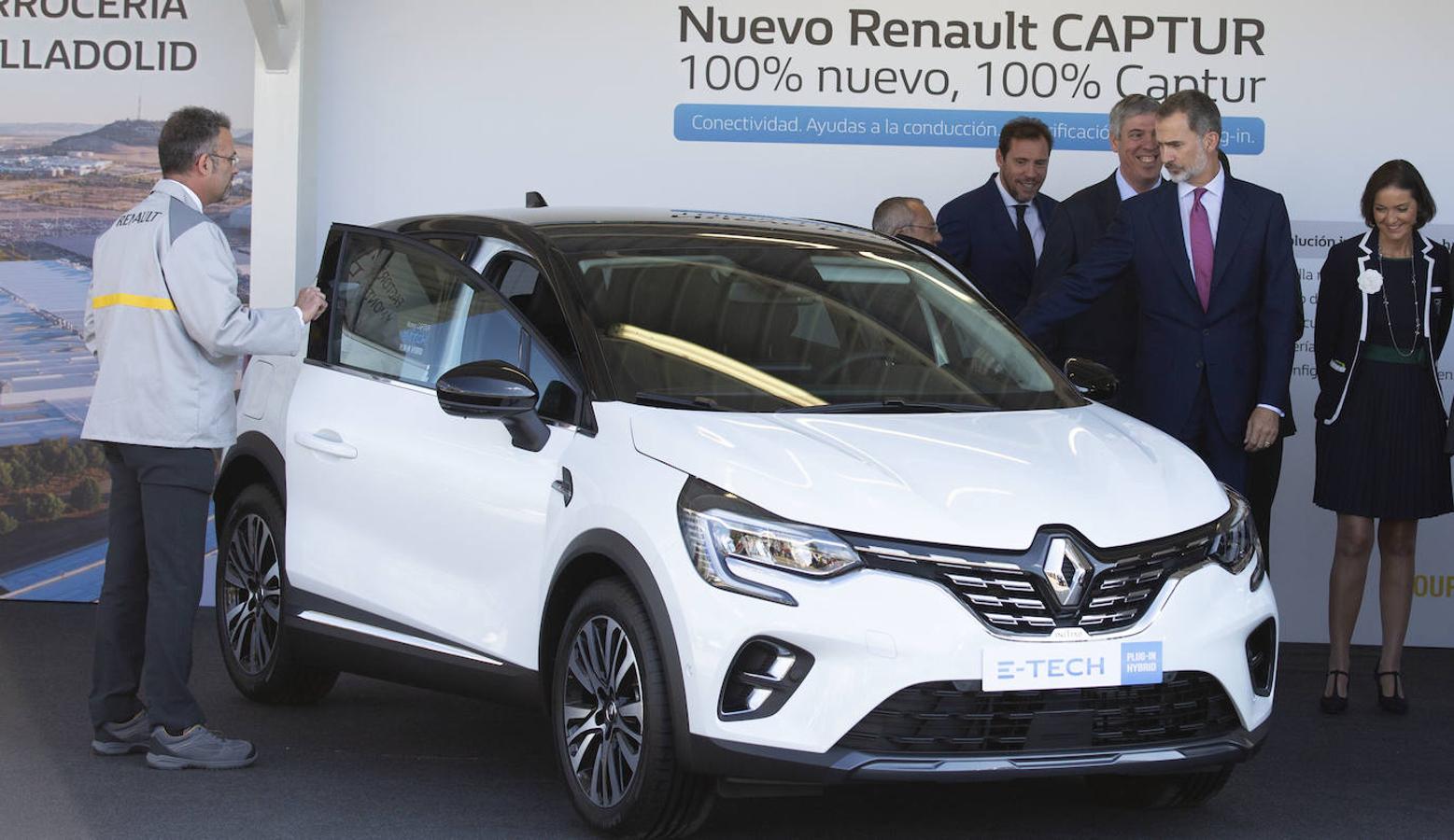 Fotos: El Rey Felipe VI visita la factoría de carrocería y montaje de Renault Valladolid