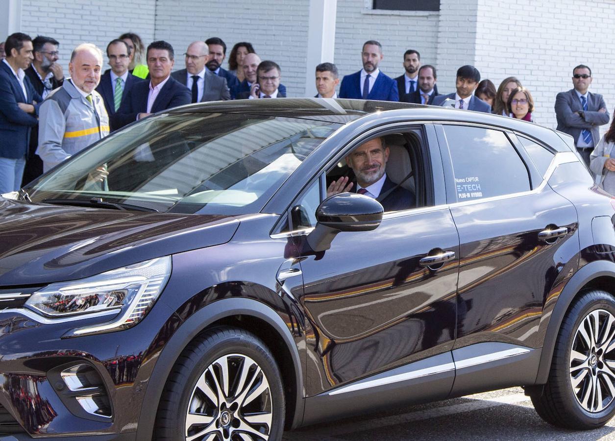 Fotos: El Rey Felipe VI visita la factoría de carrocería y montaje de Renault Valladolid