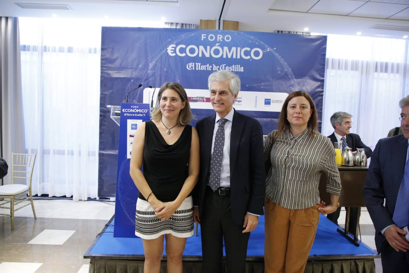 Fotos: Suárez Illana abre el Foro Económico en Salamanca