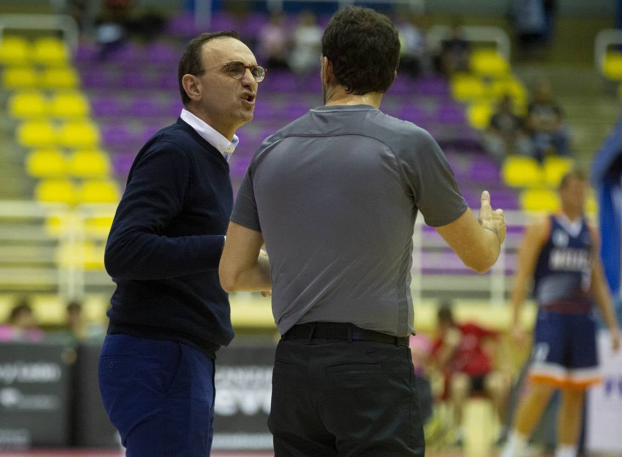 Un parcial de 21-1 en seis minutos le sirve para abrir brecha y deshacerse de un rival muy verde