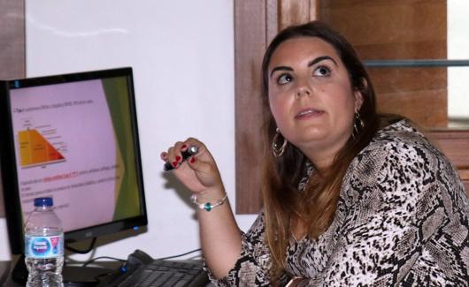 Ana Isabel Valladares, durante la ponencia sobre diabetes infantil de este lunes. 