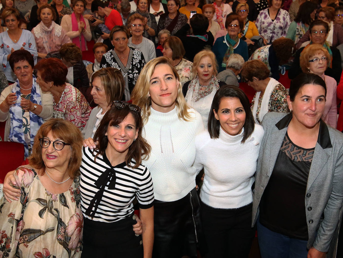 Rosana, Ana Pastor, las protagonistas de 'Mujeres del Hampa' y la ganadera Teresa Callejo han sido las homenajeadas