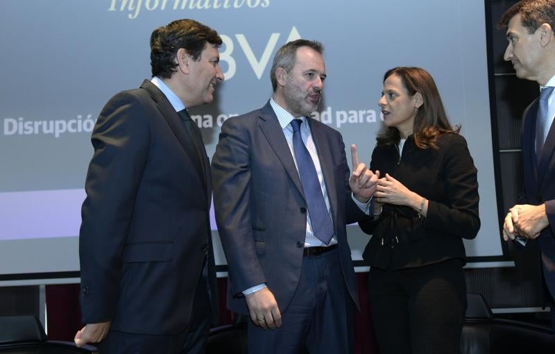 El Norte de Castilla y BBVA han celebrado este miércoles un desayuno informativo cuyo tema central es 'La disrupción digital, una oportunidad para crecer'.
