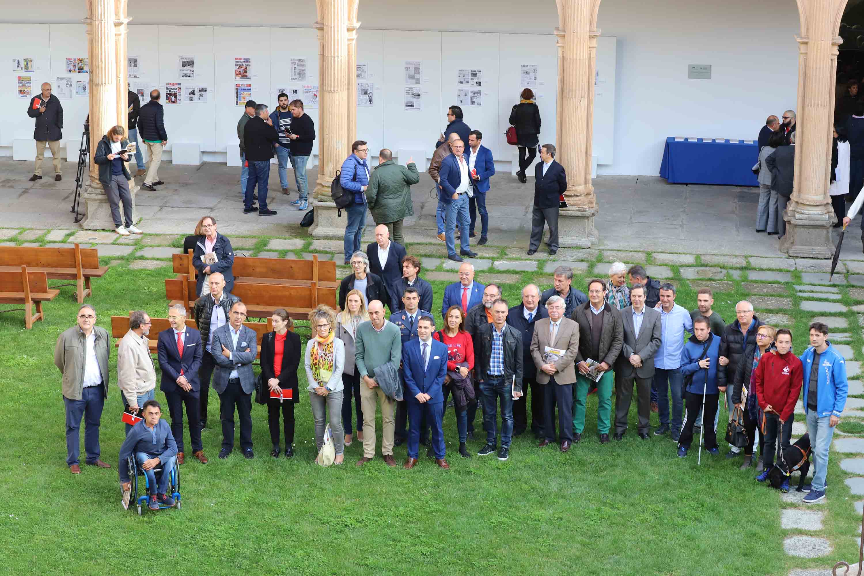 Fotos: Exposición Deporte Salmantino Portadas Marca Fonseca