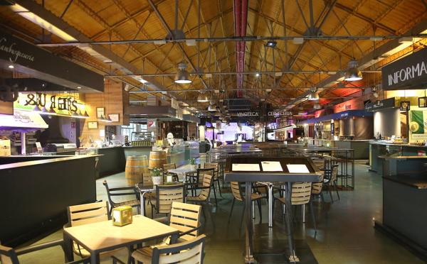 Interior del centro Estación Gourmet, situado junto a la estación de Campo Grande. 