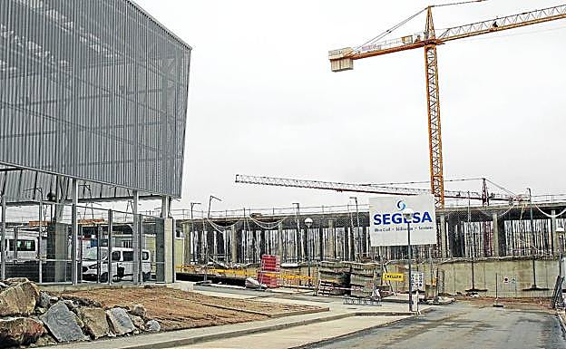 Estado actual de las obras del futuro colegio de las Concepcionistas en La Lastrilla. 